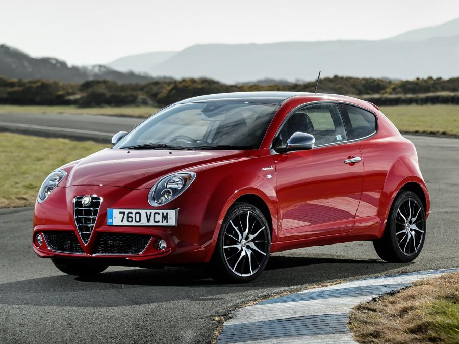  Alfa Romeo MiTo Sportiva 2013 года  (UK) (фото 8 из 27)